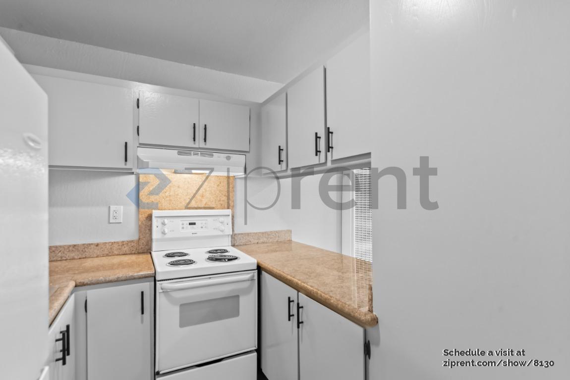 Building Photo - 468 90th St