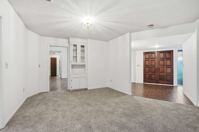 Building Photo - 815 Farm Quarter Rd