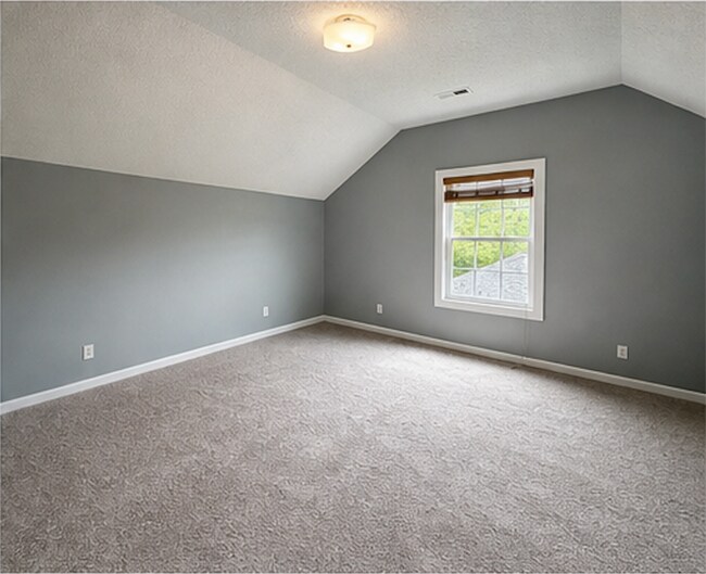 Building Photo - 246 Lynhaven Dr