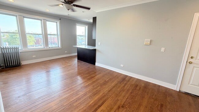 Building Photo - 3153 W Augusta Blvd