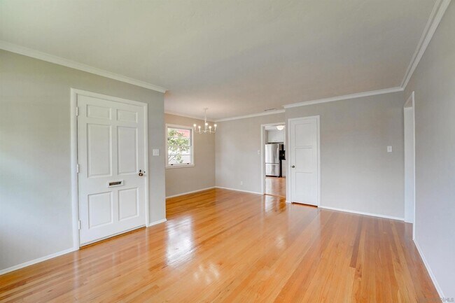 Building Photo - 719 I Ave