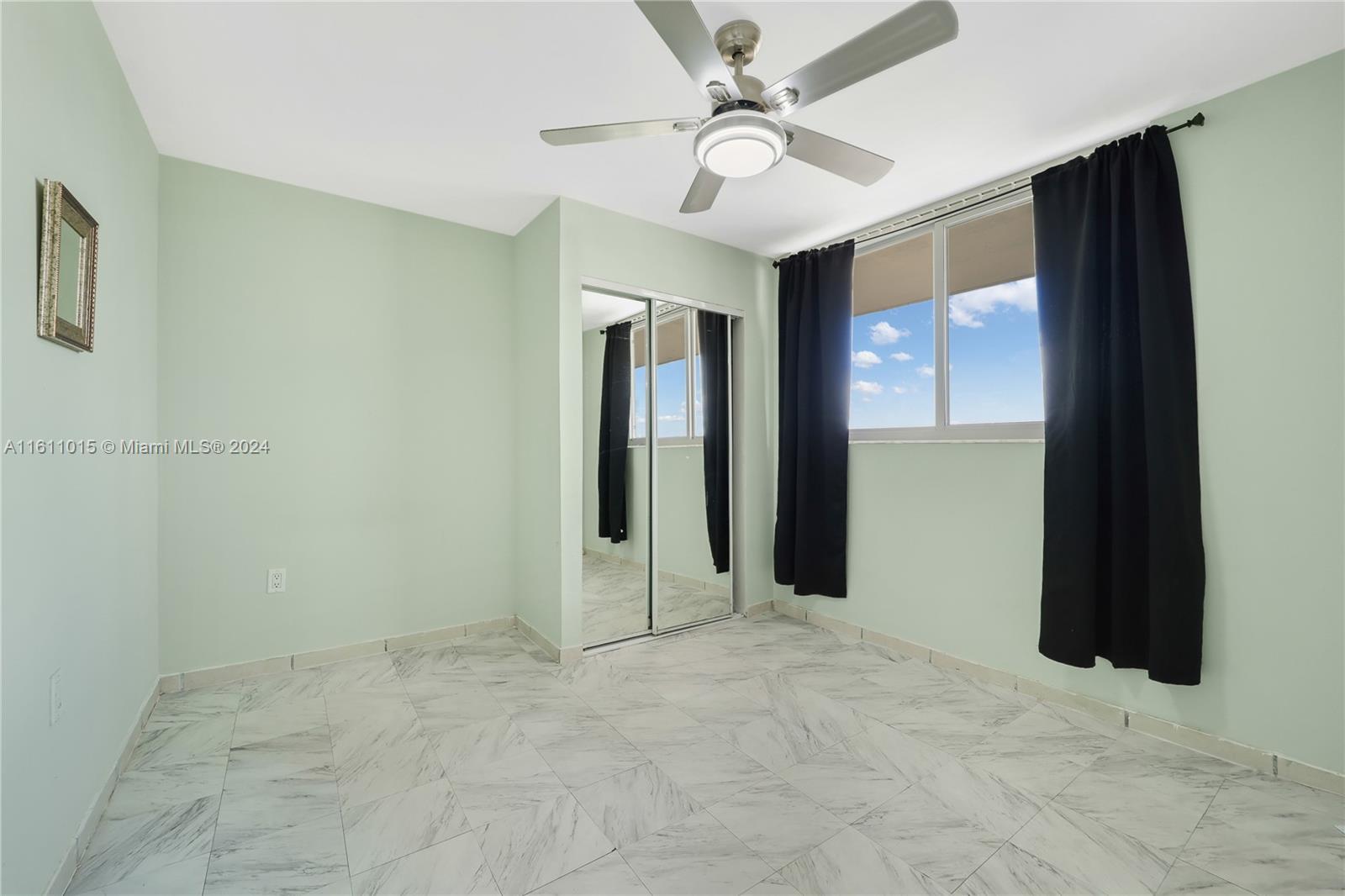 Building Photo - 401 Ocean Dr