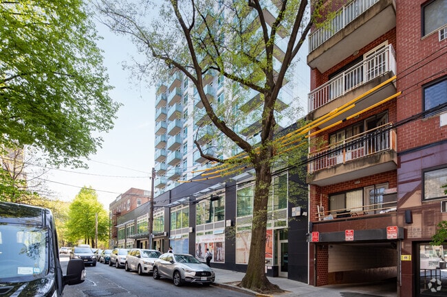 Building Photo - The East West Tower