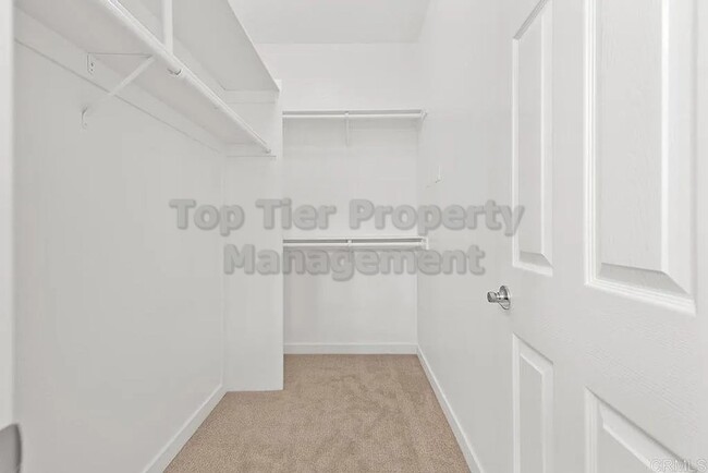 Building Photo - ***Beautiful Like-New 2 bed / 2.5 bath / 1...