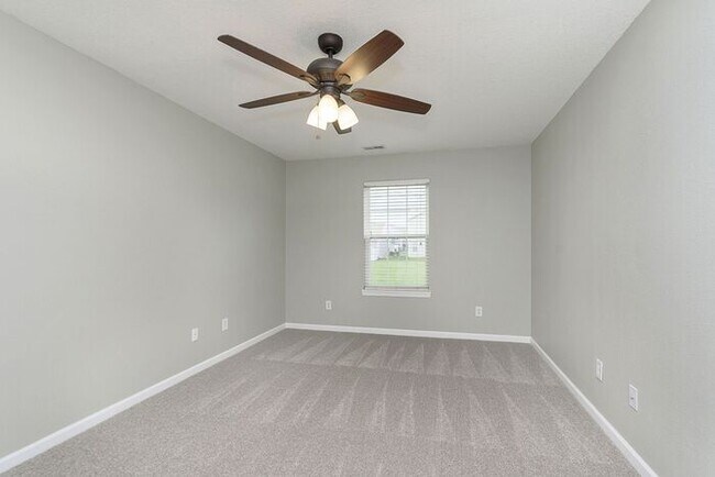Building Photo - Newly Refurbished 3-Bedroom Ranch in Noblesville!