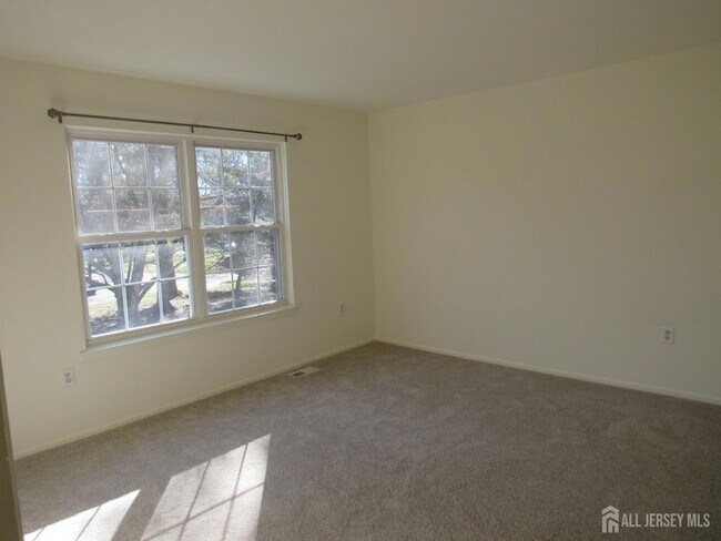 Building Photo - 32 Lafayette Ct