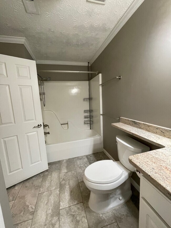 Main Bath Upper level - 7897 W End Dr