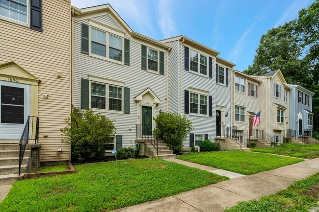 Building Photo - 1848 Heather Glen Ct