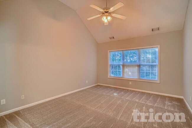 Building Photo - 1751 Stillbrook Way NE