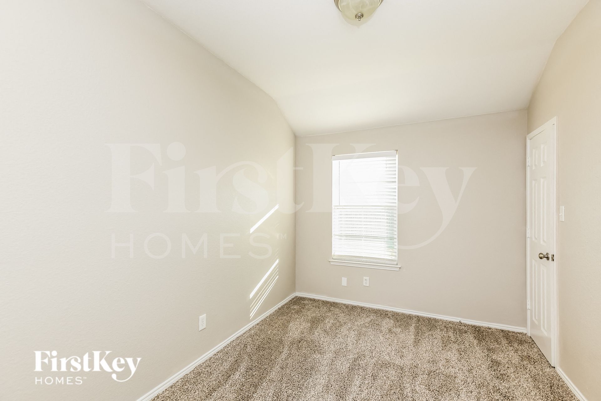 Building Photo - 5829 Parkview Hills Ln