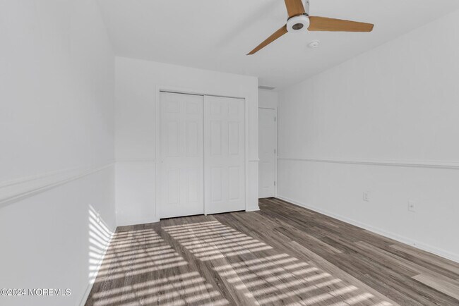 Building Photo - 2 Charles Ct