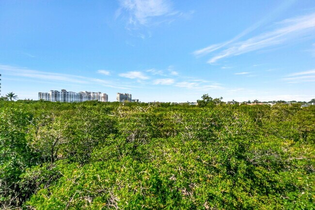Building Photo - 3420 S Ocean Blvd