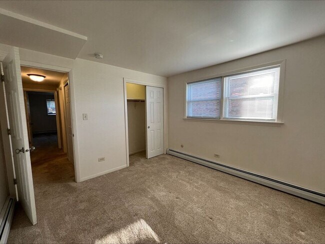 Building Photo - 5612 6th Ave