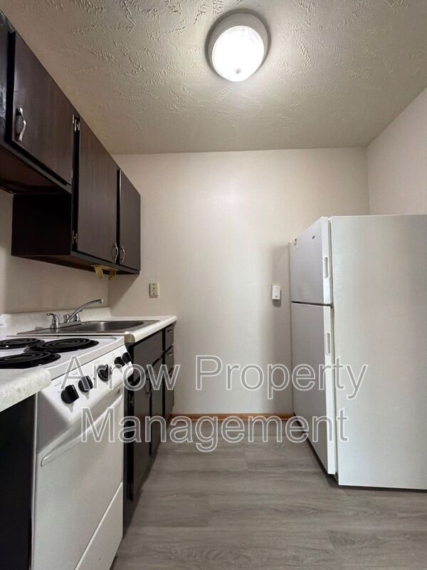 Building Photo - 1410 F St