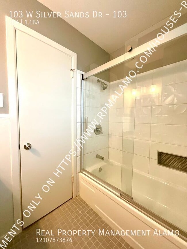 Building Photo - 103 W Silver Sands Dr