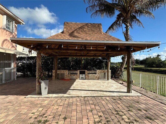 Building Photo - 27866 SW 142nd Ave