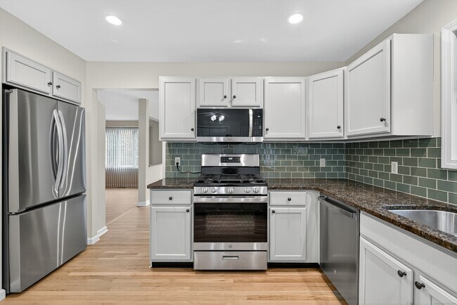 Building Photo - 43 Copley Rd