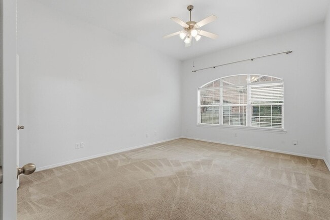 Building Photo - 18612 Syndee Loch Ct