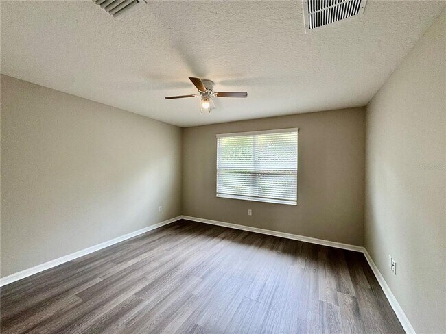 Building Photo - 7208 Grand Elm Dr