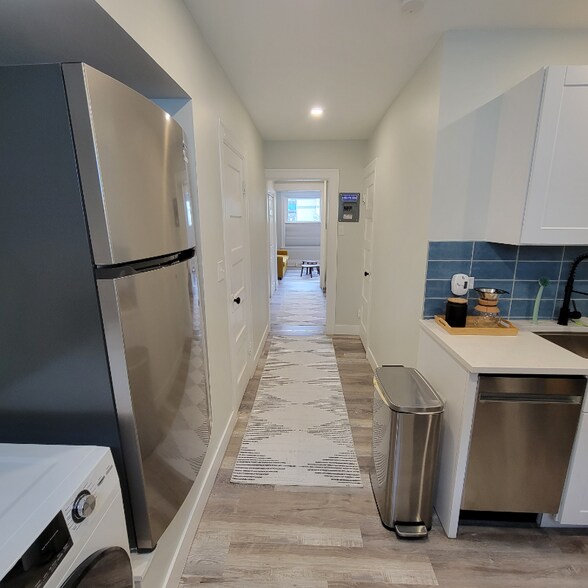 Building Photo - 112 W Bayaud Ave