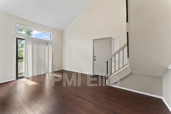 Building Photo - 18142 Sundowner Way