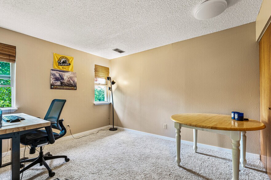 Bedroom 2 - 3365 Chisholm Trl