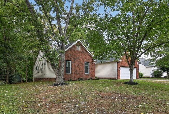 Building Photo - 10225 Footsman Pl