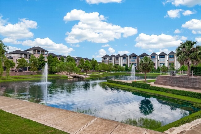 Building Photo - 2703 Kinsley Oaks Dr