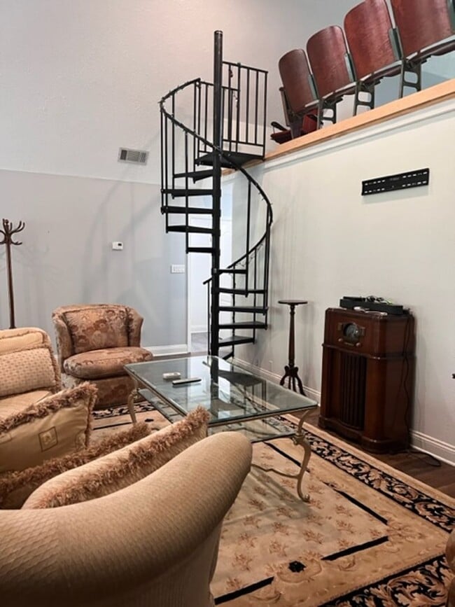 Building Photo - 1411 LA-27
