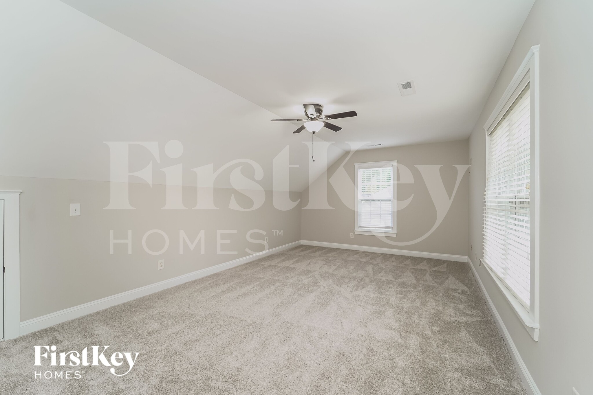 Building Photo - 5725 Coopers Ridge Ln