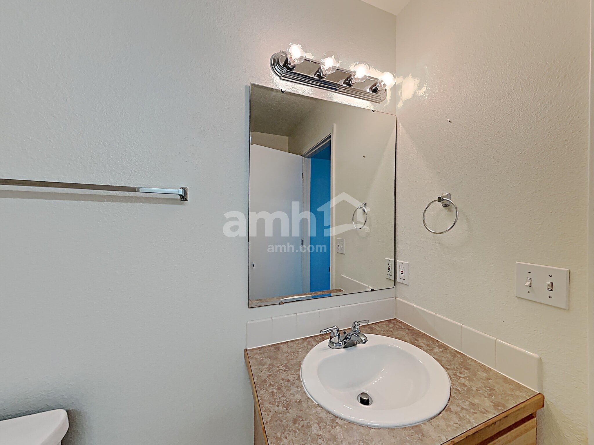 Building Photo - 16557 Alegre Way