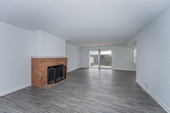Floorplan - Indian Creek Apartments and Townhomes