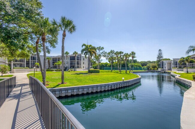 Building Photo - 11811 Ave of the PGA