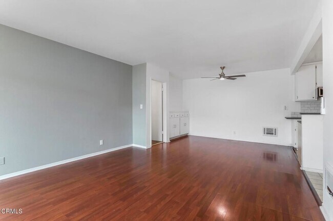 Building Photo - 355 S Los Robles Ave