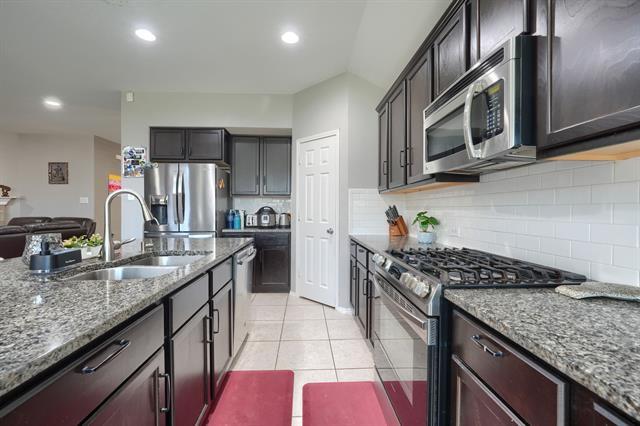 Building Photo - 616 Smokebrush St