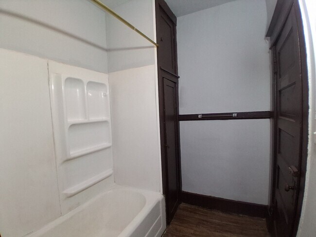 Building Photo - 1218 Chandler St