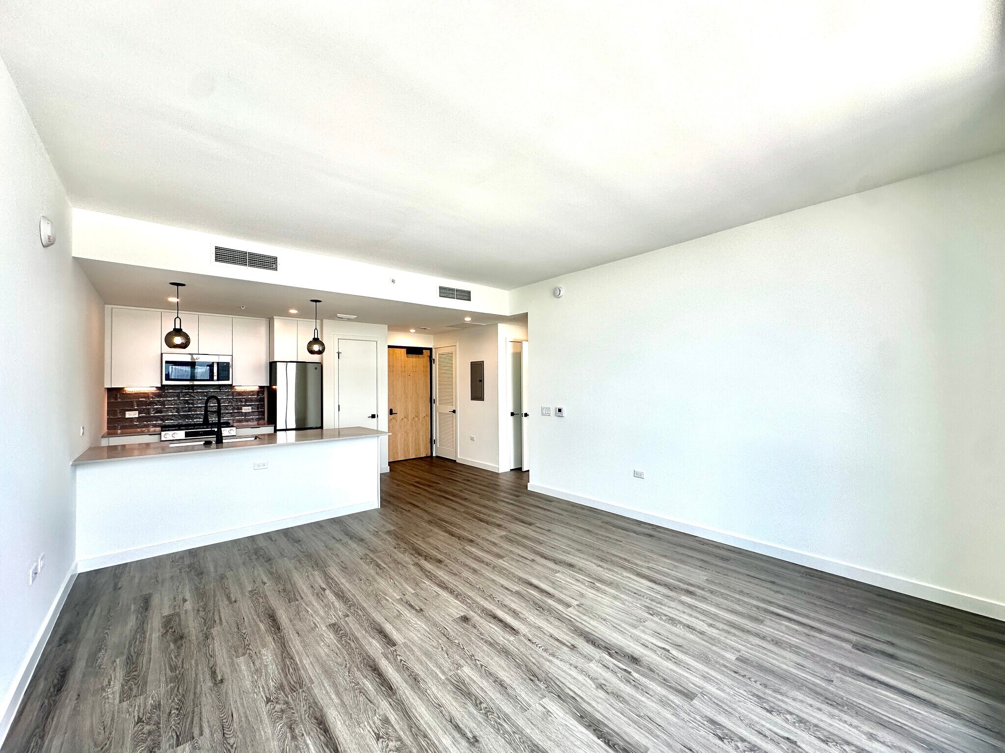 Building Photo - 130 NE 23rd St