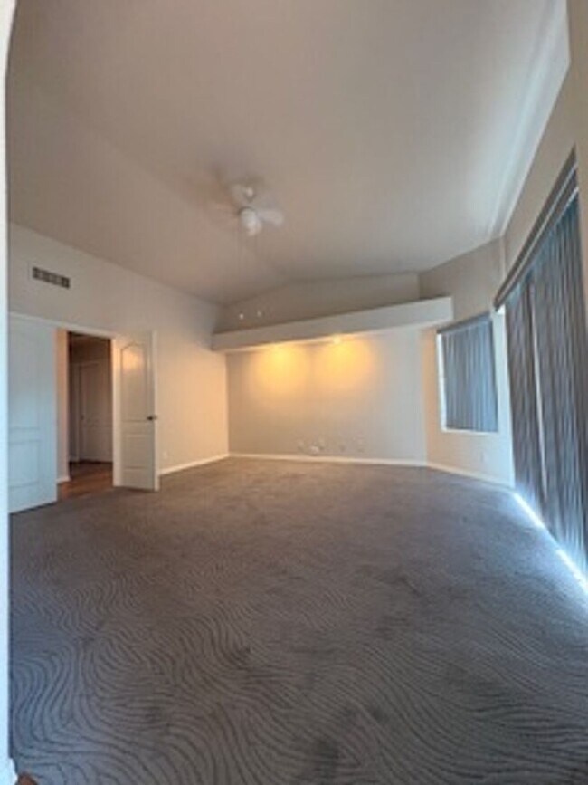 Building Photo - 3 BEDROOM 2 BATH 2 CAR GARAGE w/ Detached 2 room Shop - LONG TERM RENTAL in LHC!!