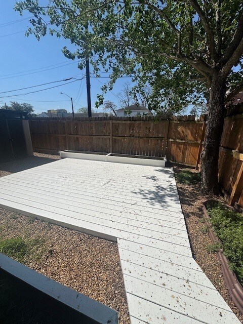 Building Photo - 1312 Live Oak St