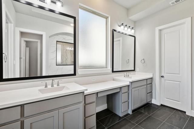 Building Photo - 4131 Sandhills Ln
