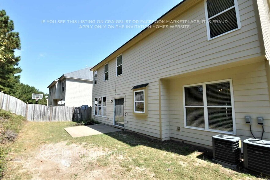 Building Photo - 610 Simonton Crest Dr SE
