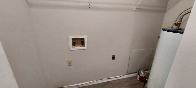 Building Photo - 209 Hazel Dr