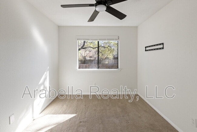 Building Photo - 8554 Timber Lodge