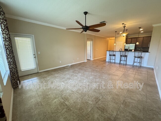 Building Photo - 2215 Parrot Fish Dr