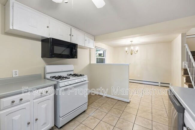 Building Photo - 14309 Fairmont Ct
