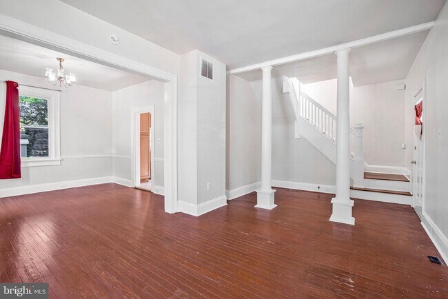 Building Photo - 508 Cording Ave