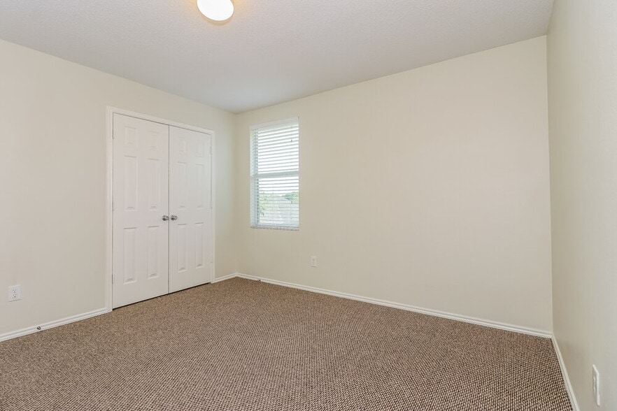 Building Photo - 1113 Scarlet Sage Pkwy