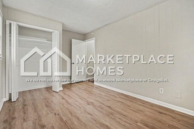 Building Photo - 5713 Alabama St SW