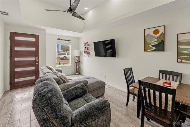 Building Photo - 609 E Interstate Hwy 2