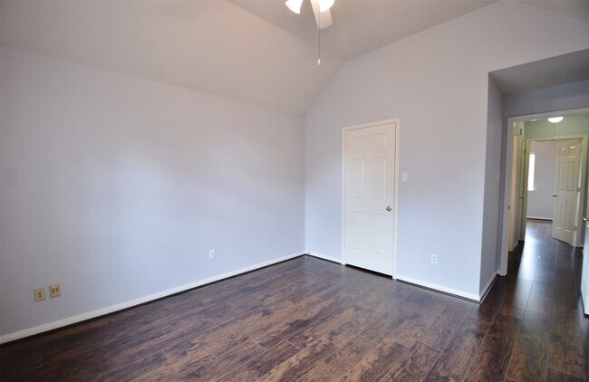 Building Photo - 6747 Cleft Stone Dr